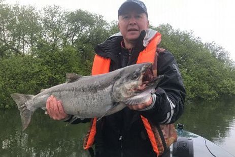 Летний тур рыбалка на Камчатке