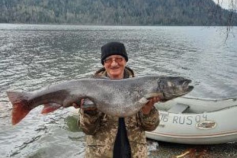Рыболовный тур на Телецком озере на тайменя